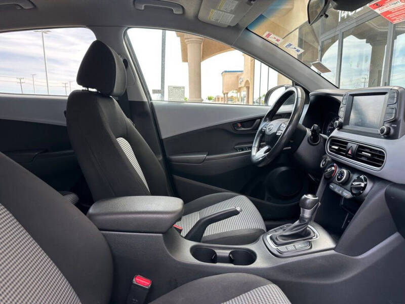 2020 Hyundai Kona SEL