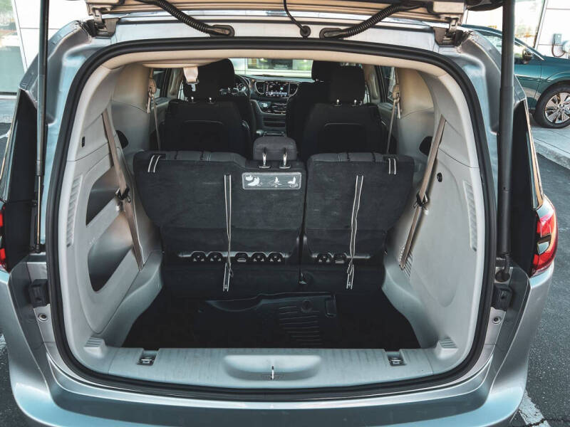 2021 Chrysler Pacifica Touring