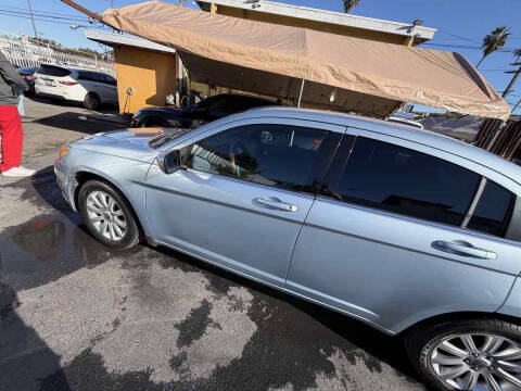 2013 Chrysler 200 Touring