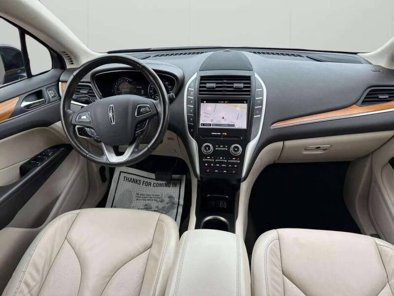 2019 Lincoln MKC Select