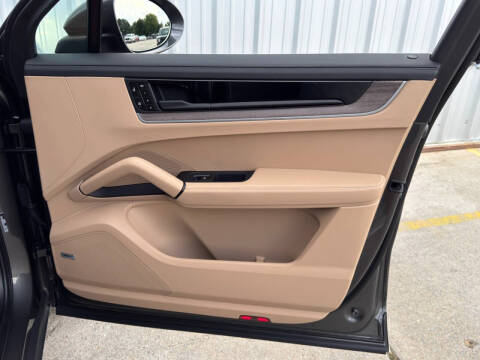 2024 Porsche Cayenne