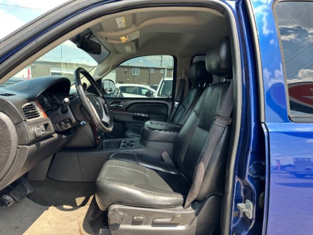 2013 Chevrolet Avalanche LT Black Diamond