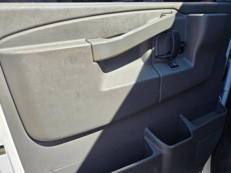 2016 Chevrolet Express 2500