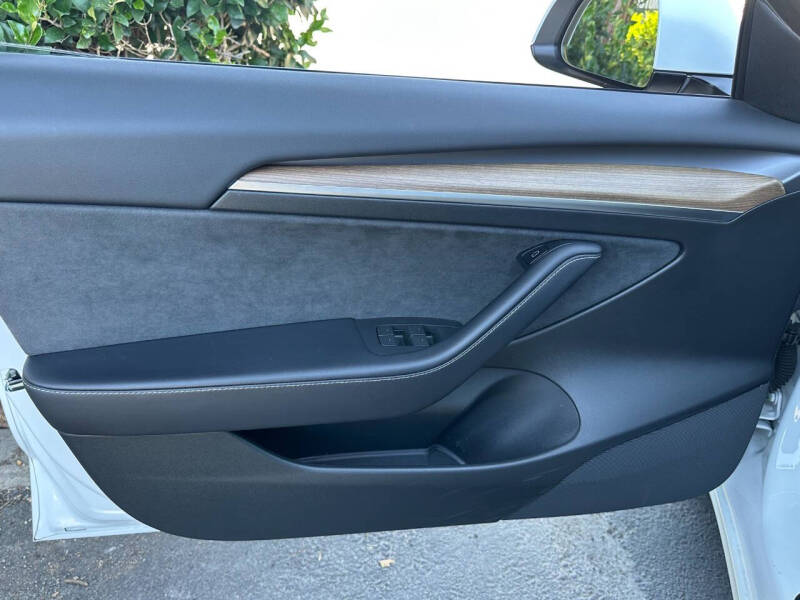 2023 Tesla Model 3 Performance