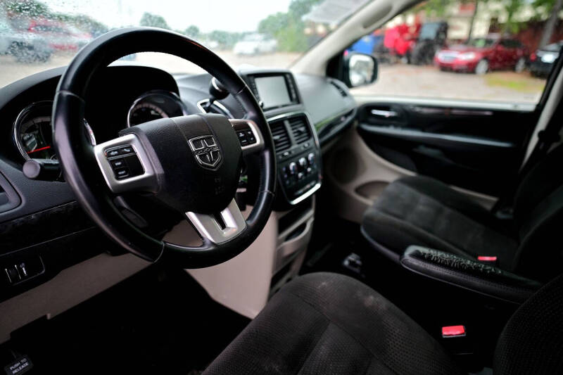 2017 Dodge Grand Caravan SE