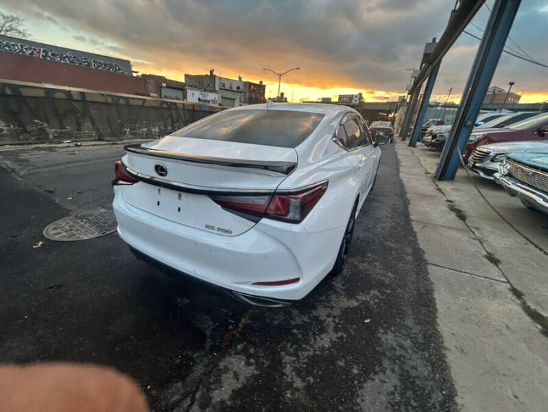 2022 Lexus ES 350 F SPORT