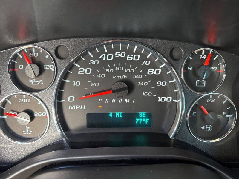 2025 Chevrolet Express 3500