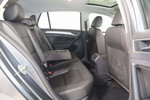 2017 Volkswagen Golf TSI Wolfsburg Edition