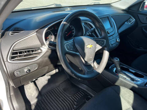 2018 Chevrolet Malibu LS