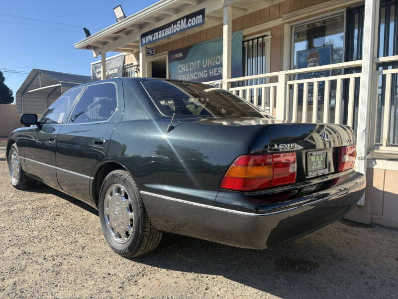 1995 Lexus LS 400