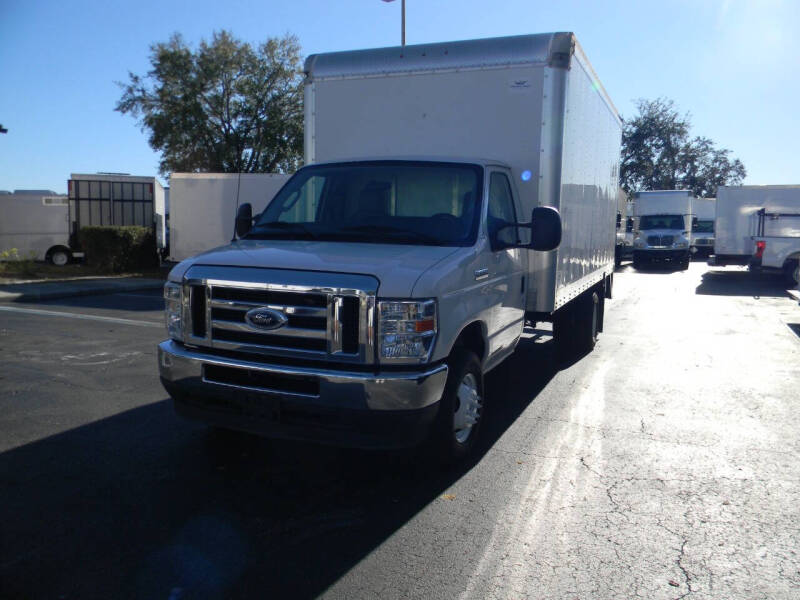 2023 Ford E-450
