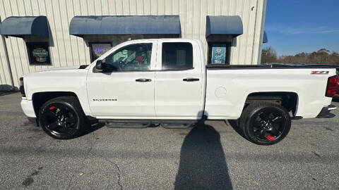 2017 Chevrolet Silverado 1500 for sale at Wholesale Outlet in Roebuck SC