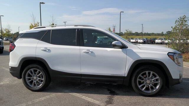 2024 GMC Terrain SLT