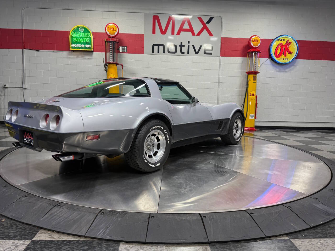 1981 Chevrolet Corvette 32