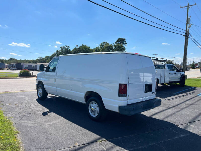 2011 Ford E-Series E-150
