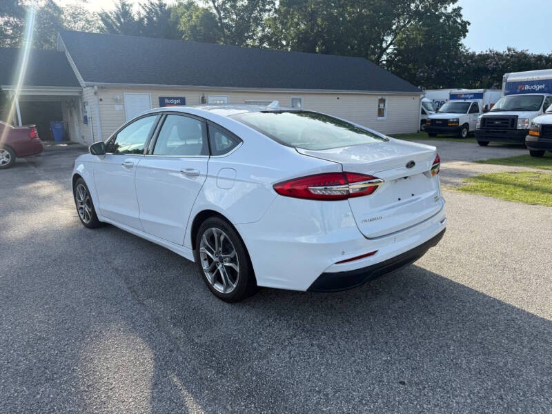 2020 Ford Fusion SEL