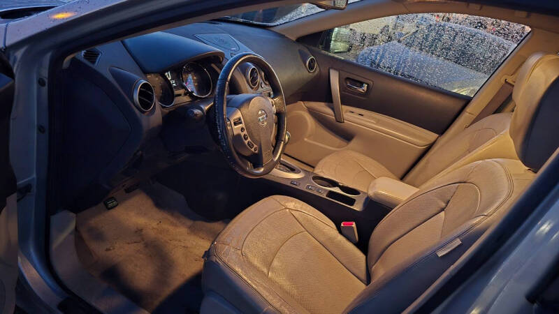 2013 Nissan Rogue SV w/SL Package