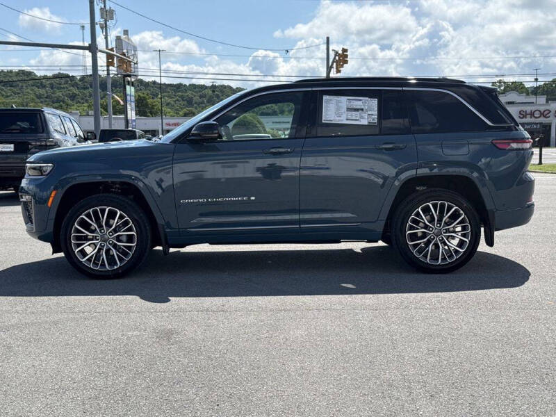 2026 Jeep Grand Cherokee Summit