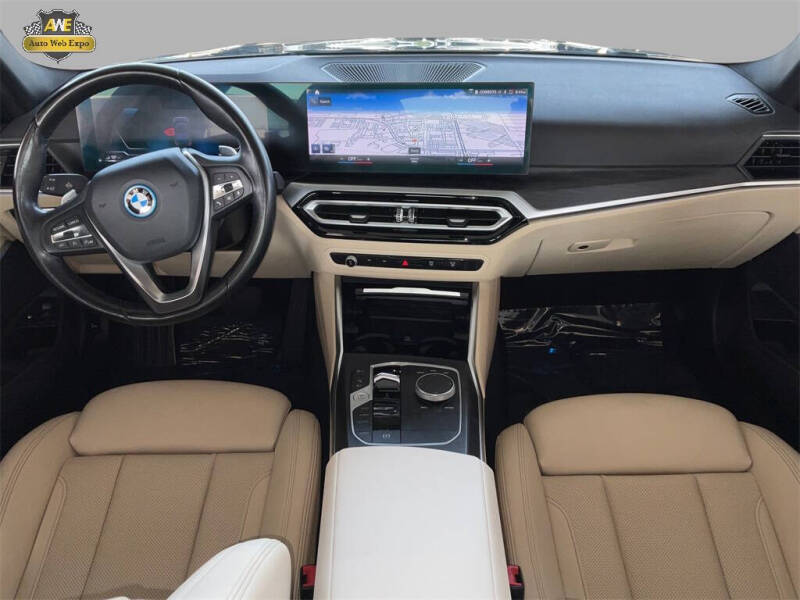 2023 BMW 3 Series 330e