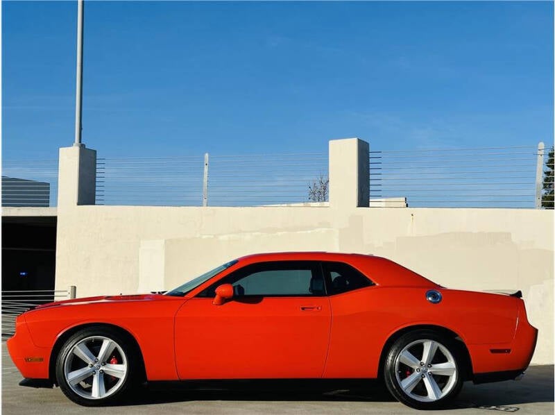 2008 Dodge Challenger SRT8 photo 7