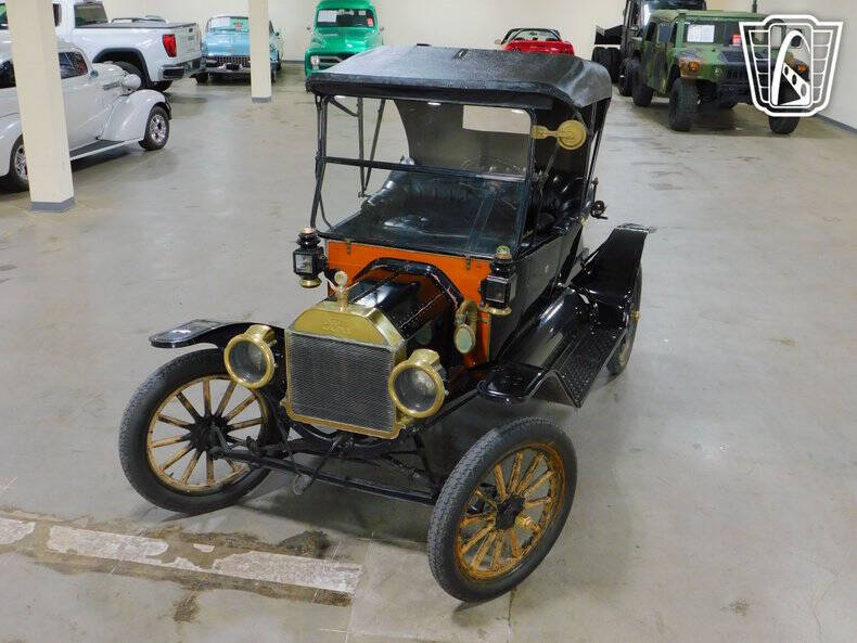 1914 Ford Model T
