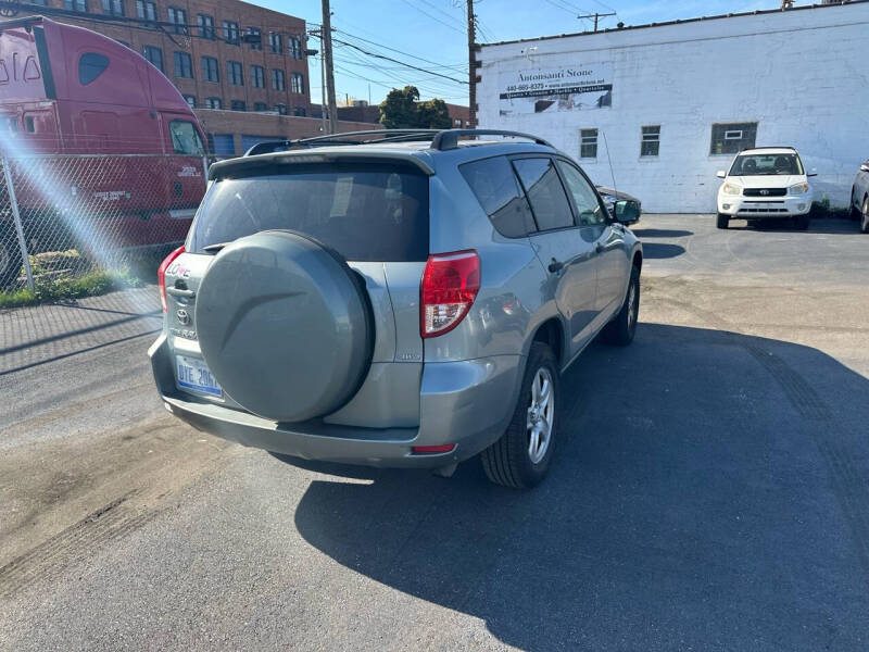 2008 Toyota RAV4 Base photo 18