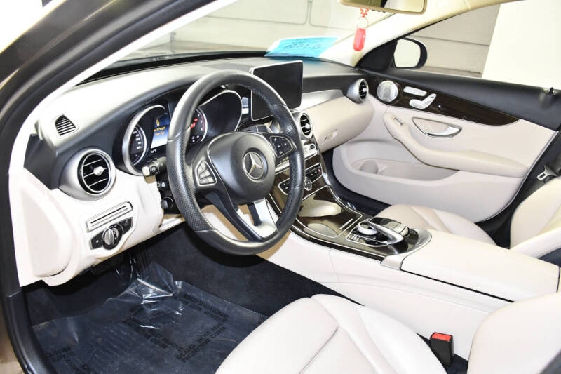 2016 Mercedes-Benz C-Class