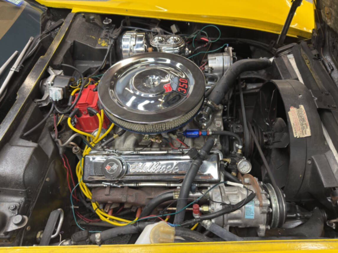 1973 Chevrolet Corvette 32