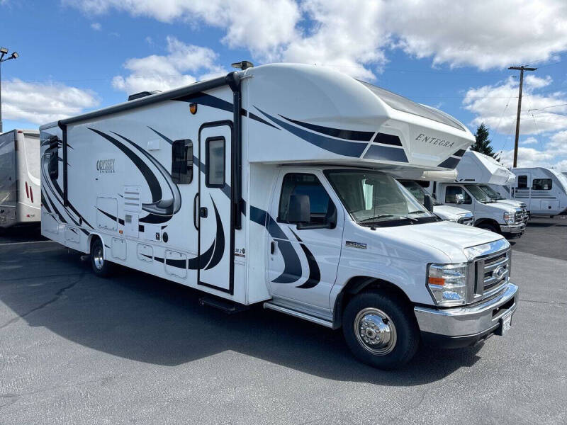 2019 Ford E-Series E-450 SD