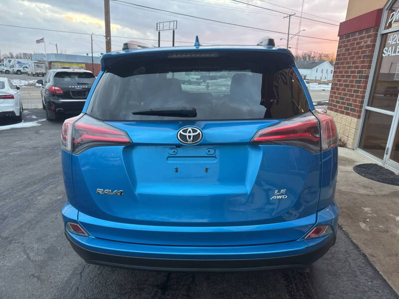 2016 Toyota RAV4 LE