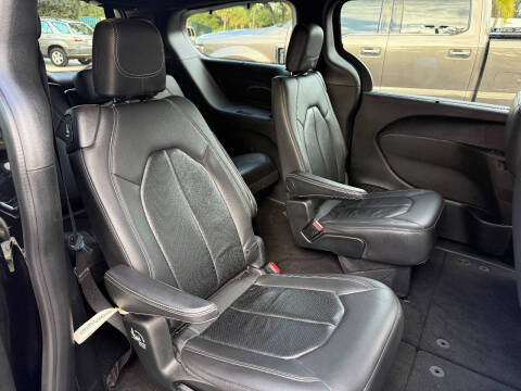 2018 Chrysler Pacifica Touring L