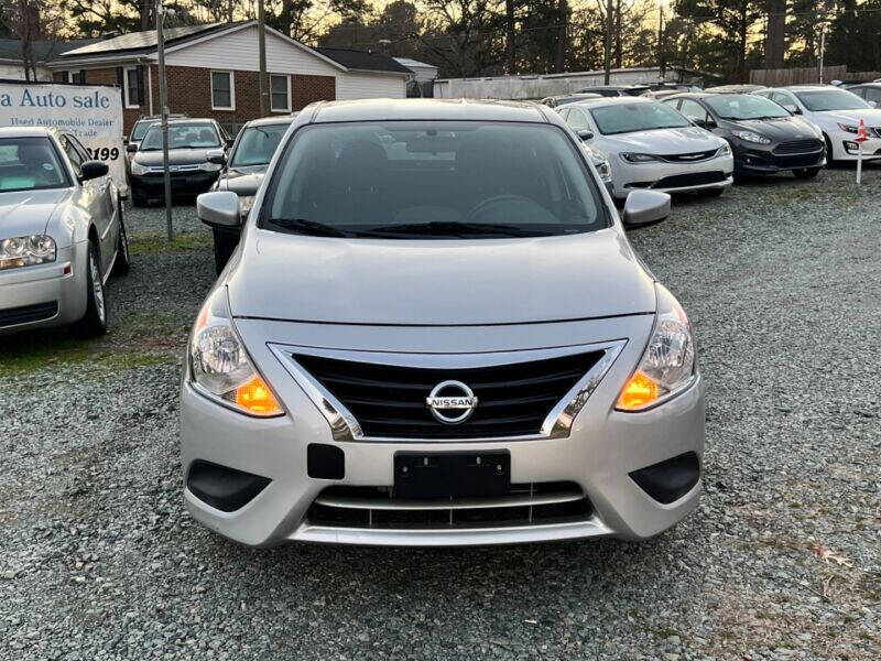 2019 Nissan Versa
