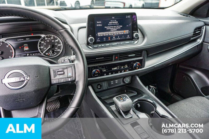2025 Nissan Rogue SV