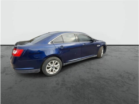 2011 Ford Taurus SEL