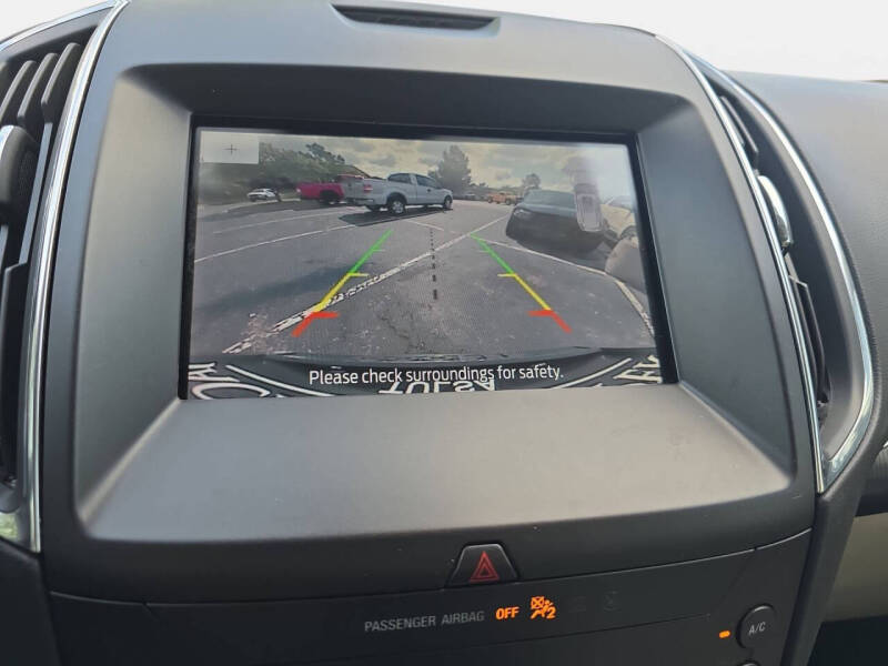 2020 Ford Edge Titanium