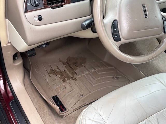 2000 Lincoln Town Car Executive