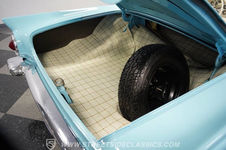 1957 Ford Thunderbird