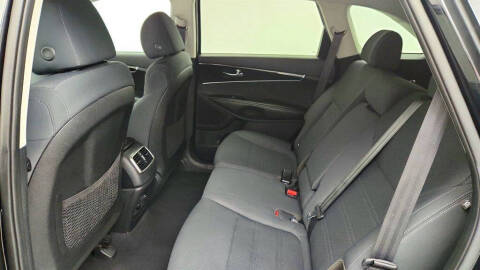 2019 Kia Sorento S V6