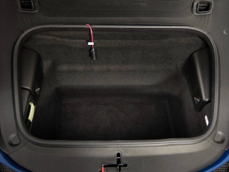 2023 Porsche 718 Cayman GT4 RS