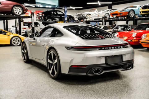 2025 Porsche 911 Carrera