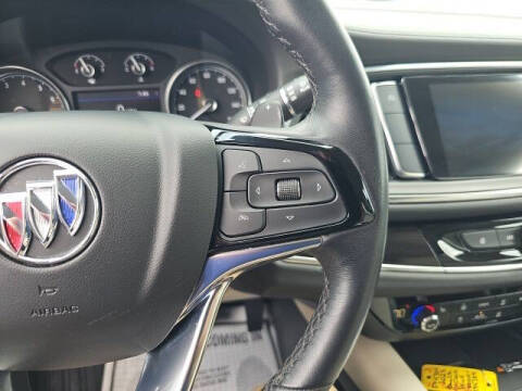 2022 Buick Enclave Essence