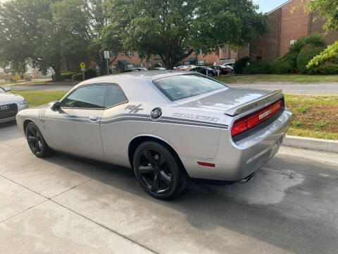2013 Dodge Challenger R/T Plus