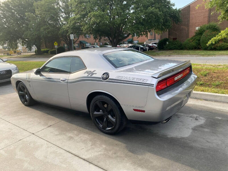 2013 Dodge Challenger R/T Plus