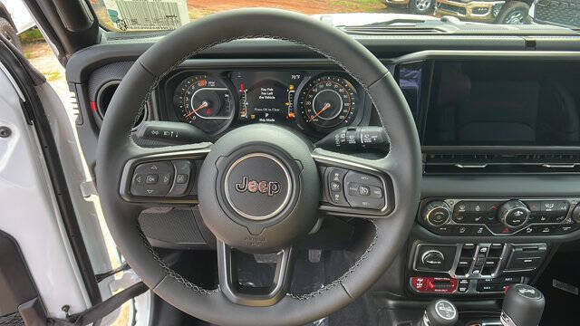 2025 Jeep Wrangler Rubicon X