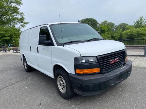 2018 GMC Savana 3500