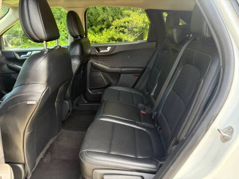 2020 Ford Escape SEL