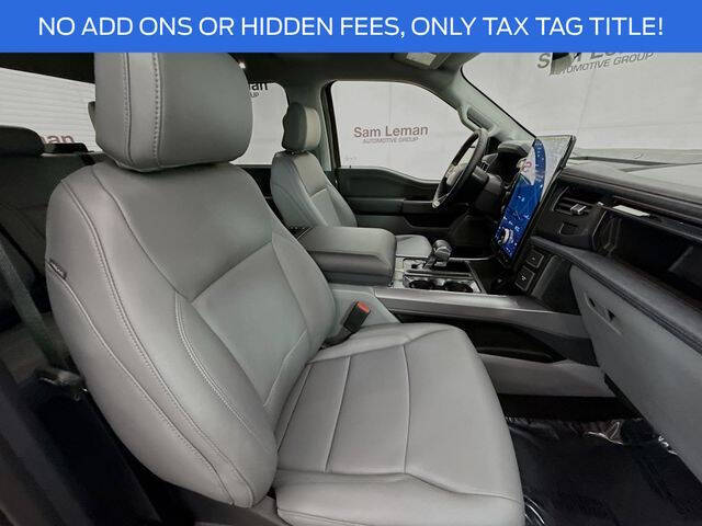 2025 Ford F-150 Lightning Flash