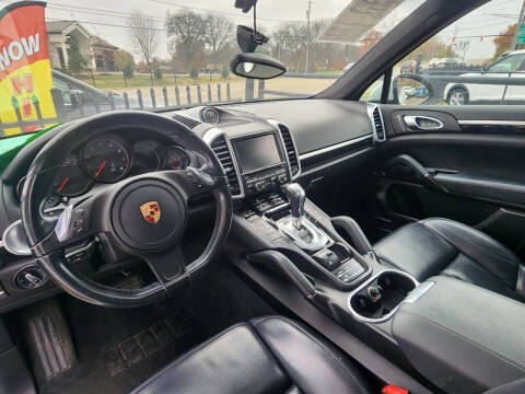 2014 Porsche Cayenne Platinum