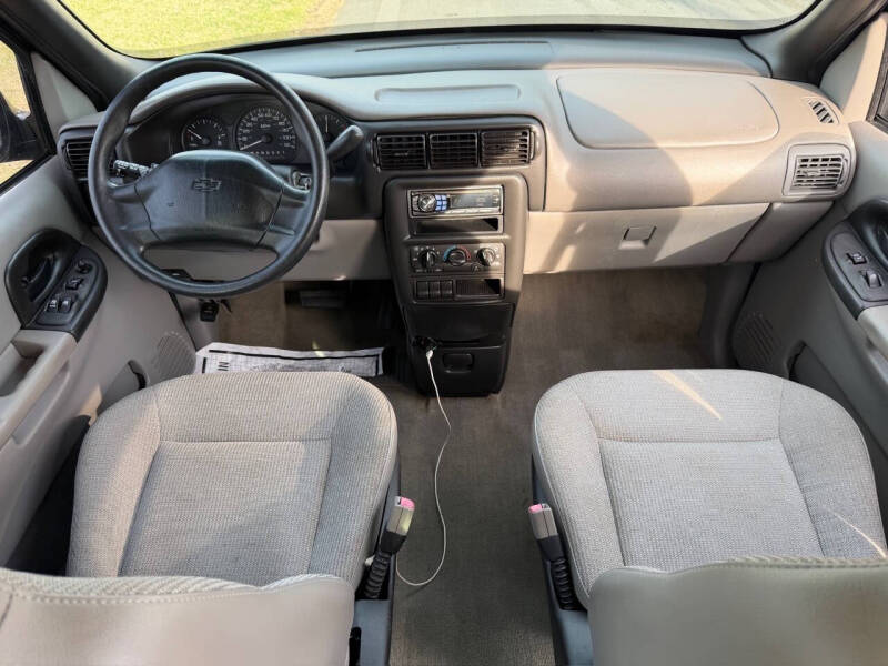 2004 Chevrolet Venture Plus