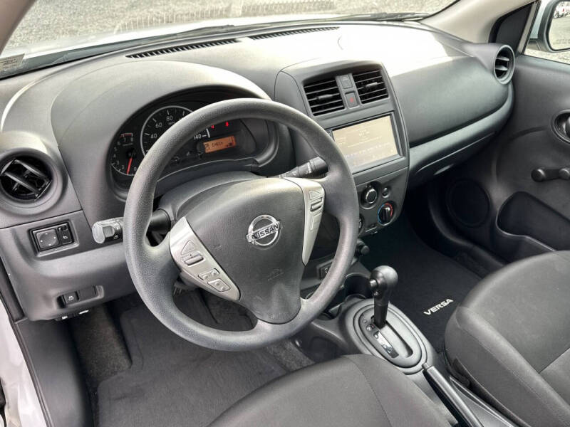 2019 Nissan Versa S Plus